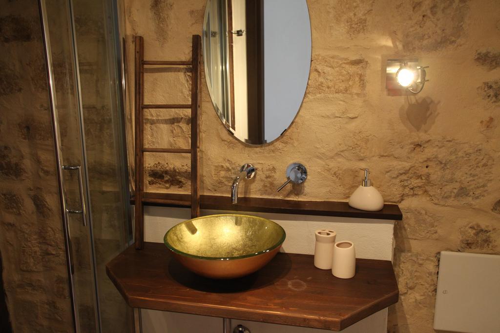 Rifugio Degli Svevi Bed and Breakfast Μπάρι Δωμάτιο φωτογραφία