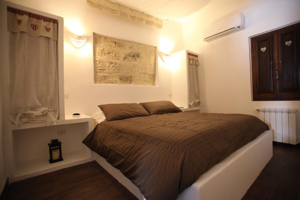 Rifugio Degli Svevi Bed and Breakfast Μπάρι Δωμάτιο φωτογραφία
